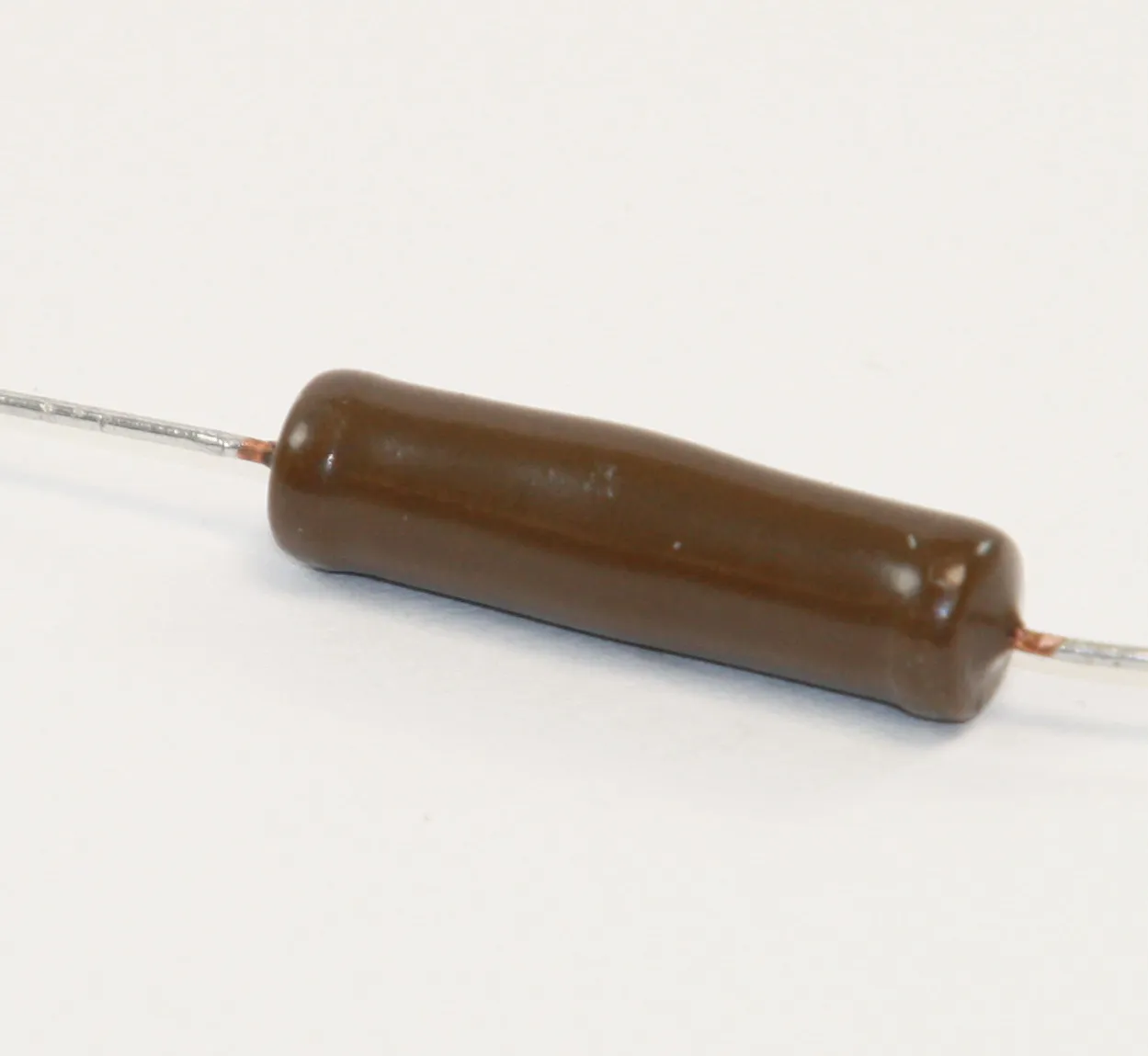 Resistor 7W 5% 8R2 | Elektronik Lavpris